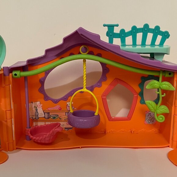 Littlest Pet Shop Pets Only Clubhouse with Squirrel #484 and Monkey #485 - Picture 11 of 13